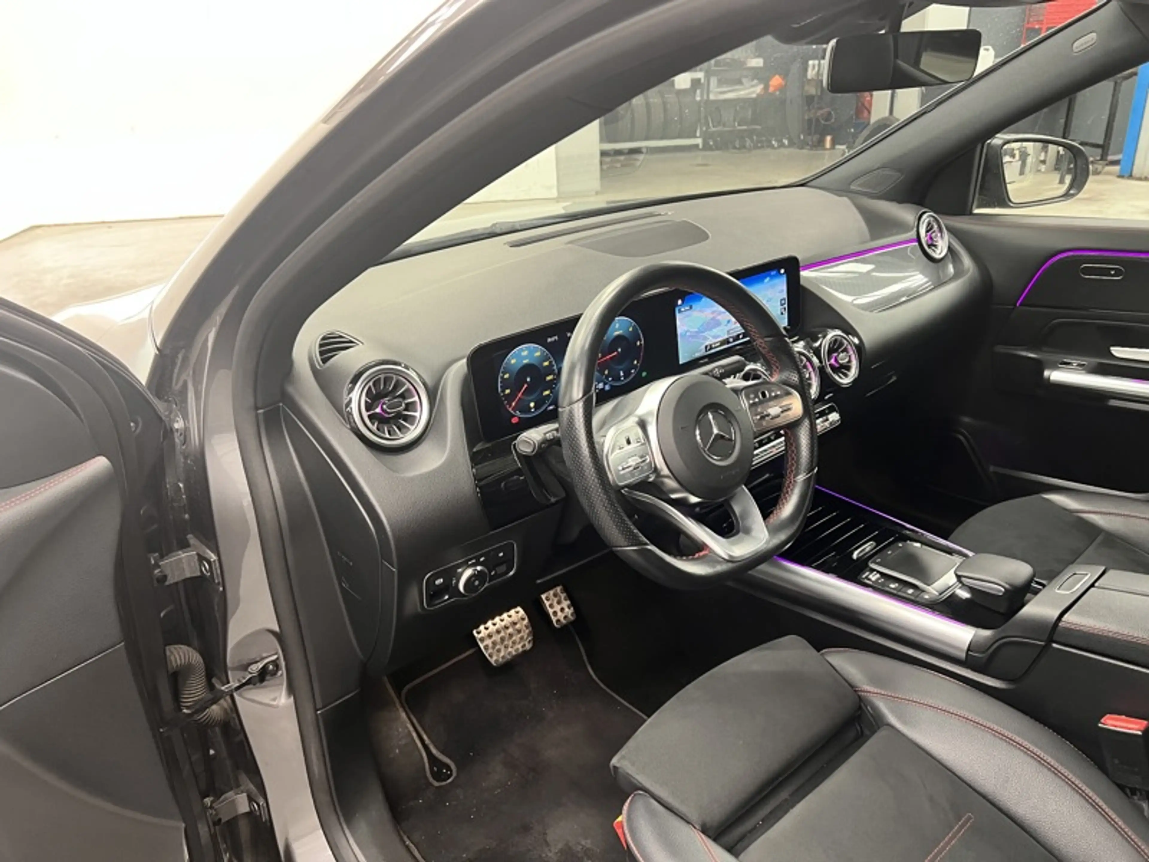 Mercedes-Benz GLA 220 d 4MATIC AMG Pack Night — photo 9