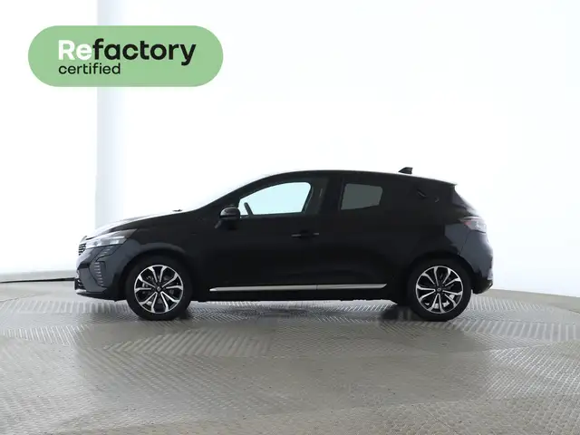 Renault Clio view 2