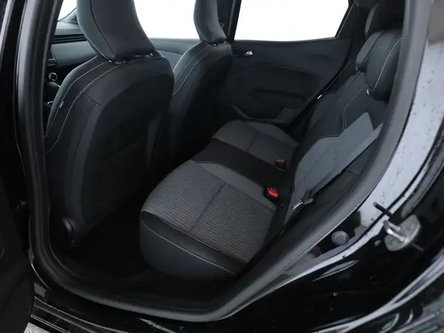 Renault Clio view 12