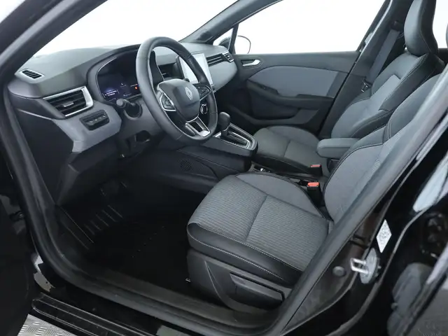 Renault Clio view 11