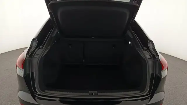 Audi Q4 E-Tron view 8