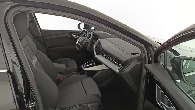 Audi Q4 E-Tron view 11
