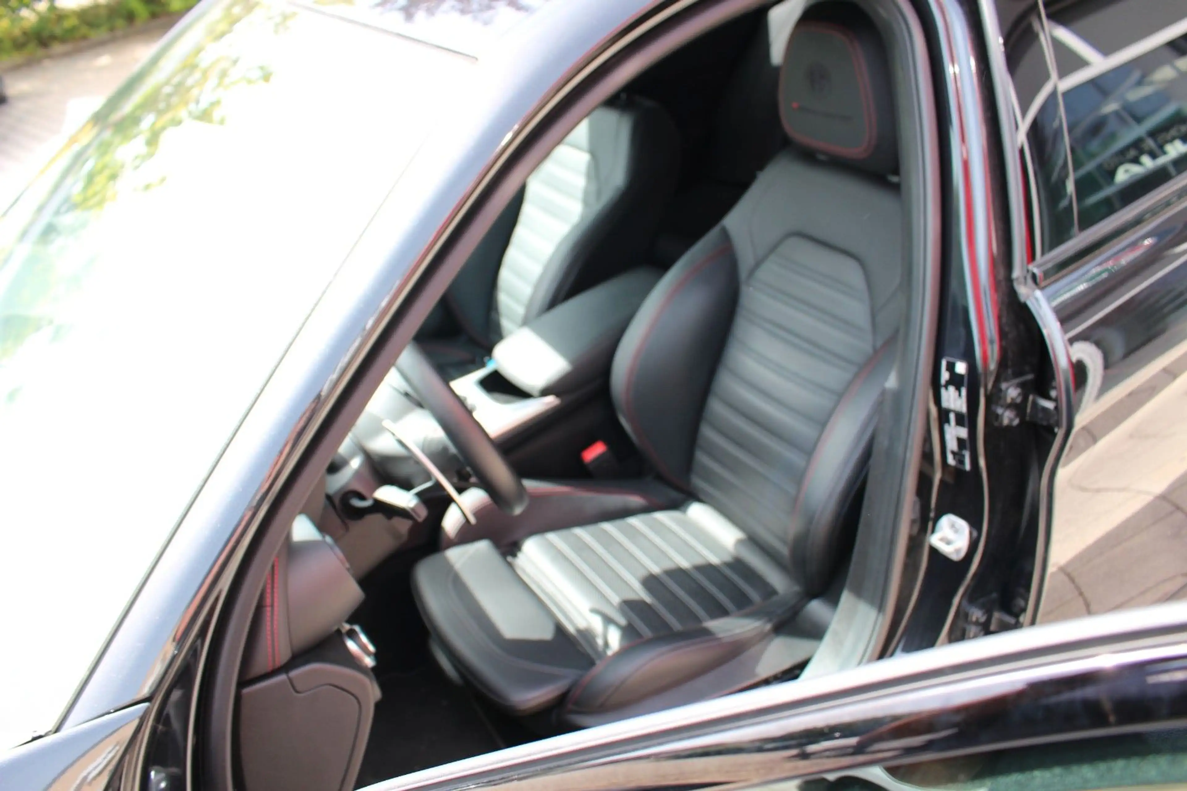 Alfa Romeo Giulia Competizione Q4 Matrix Garantie 11.27 — photo 13