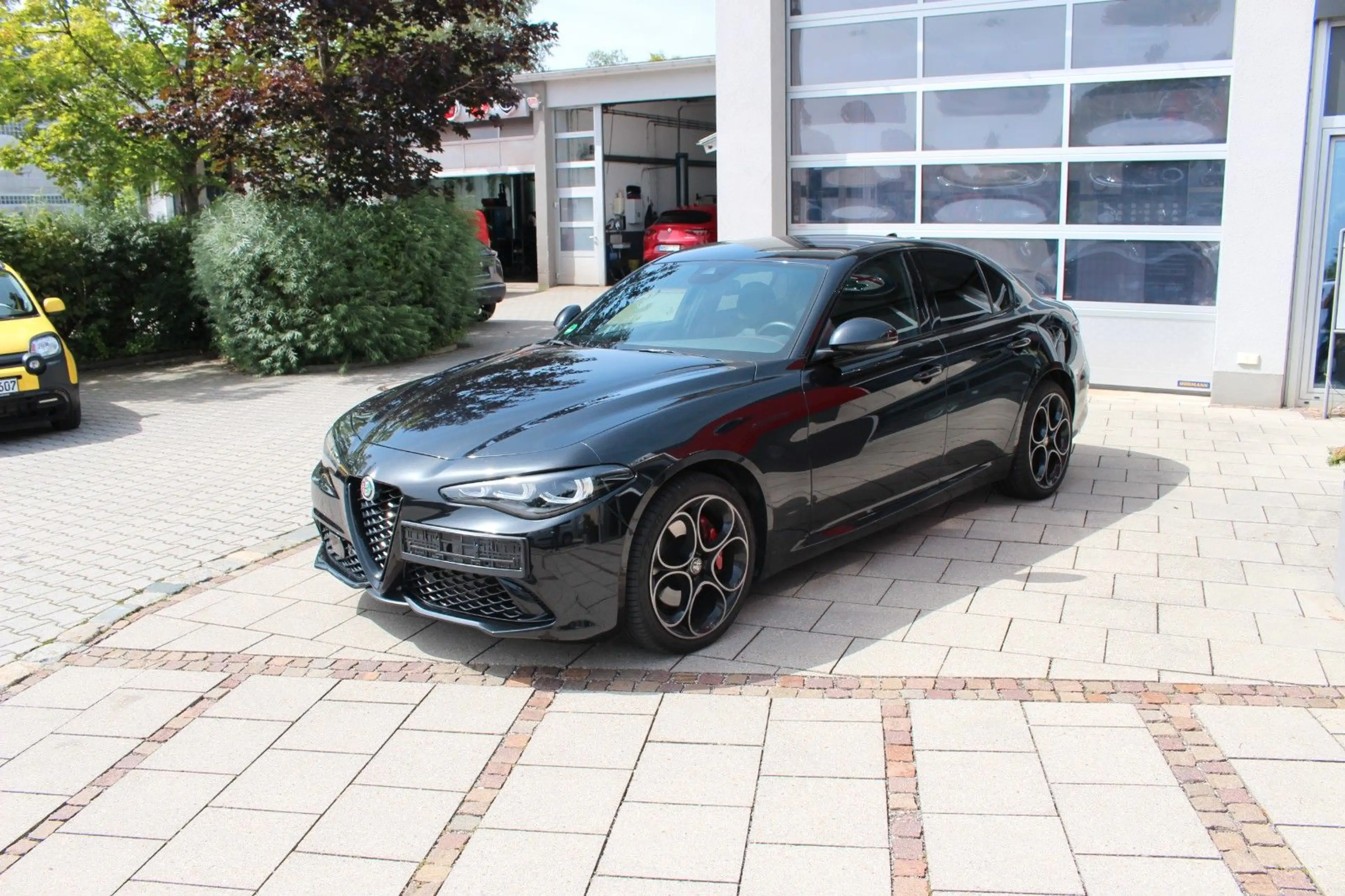 Alfa Romeo Giulia Competizione Q4 Matrix Garantie 11.27 — photo 3