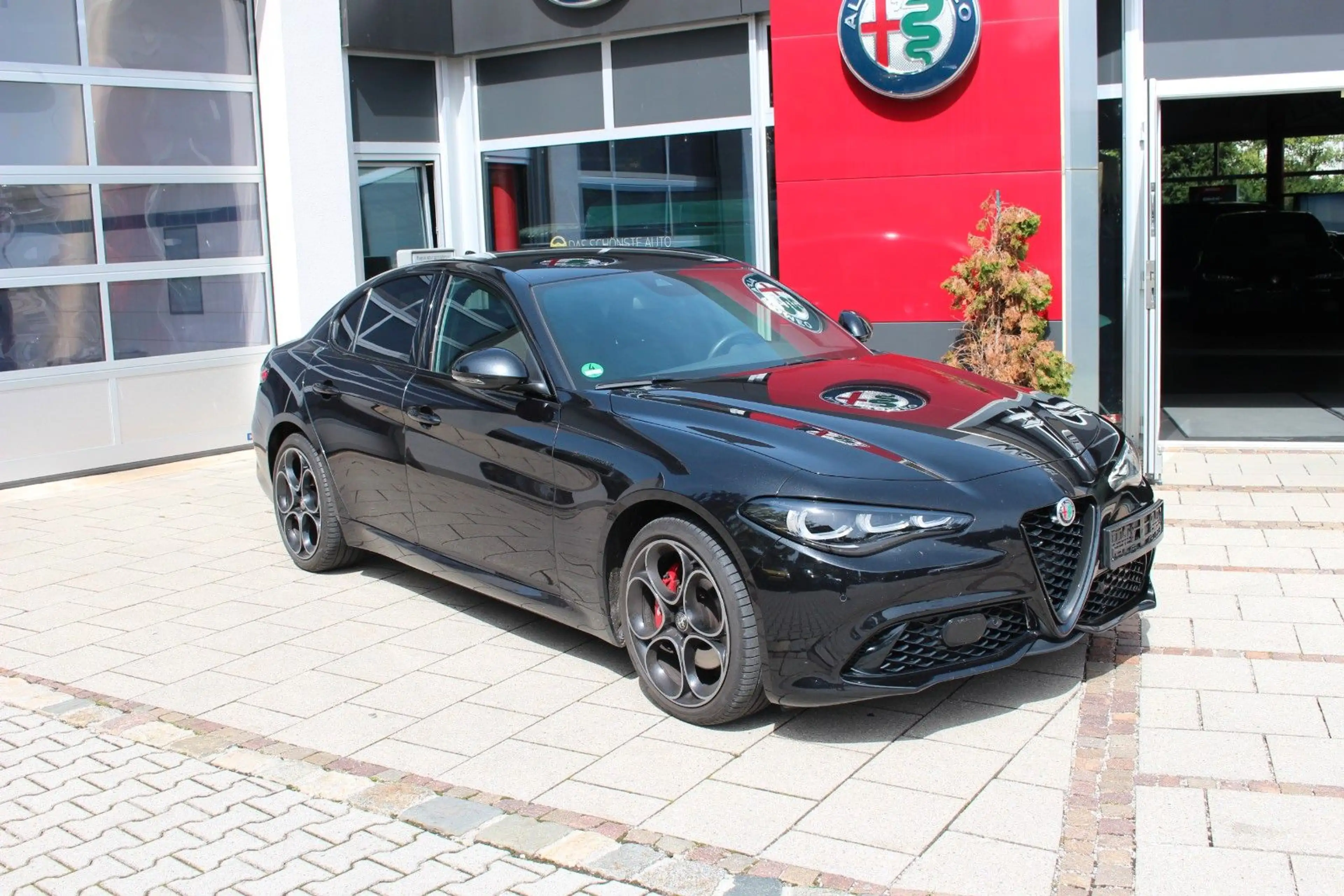 Alfa Romeo Giulia Competizione Q4 Matrix Garantie 11.27 — photo 8