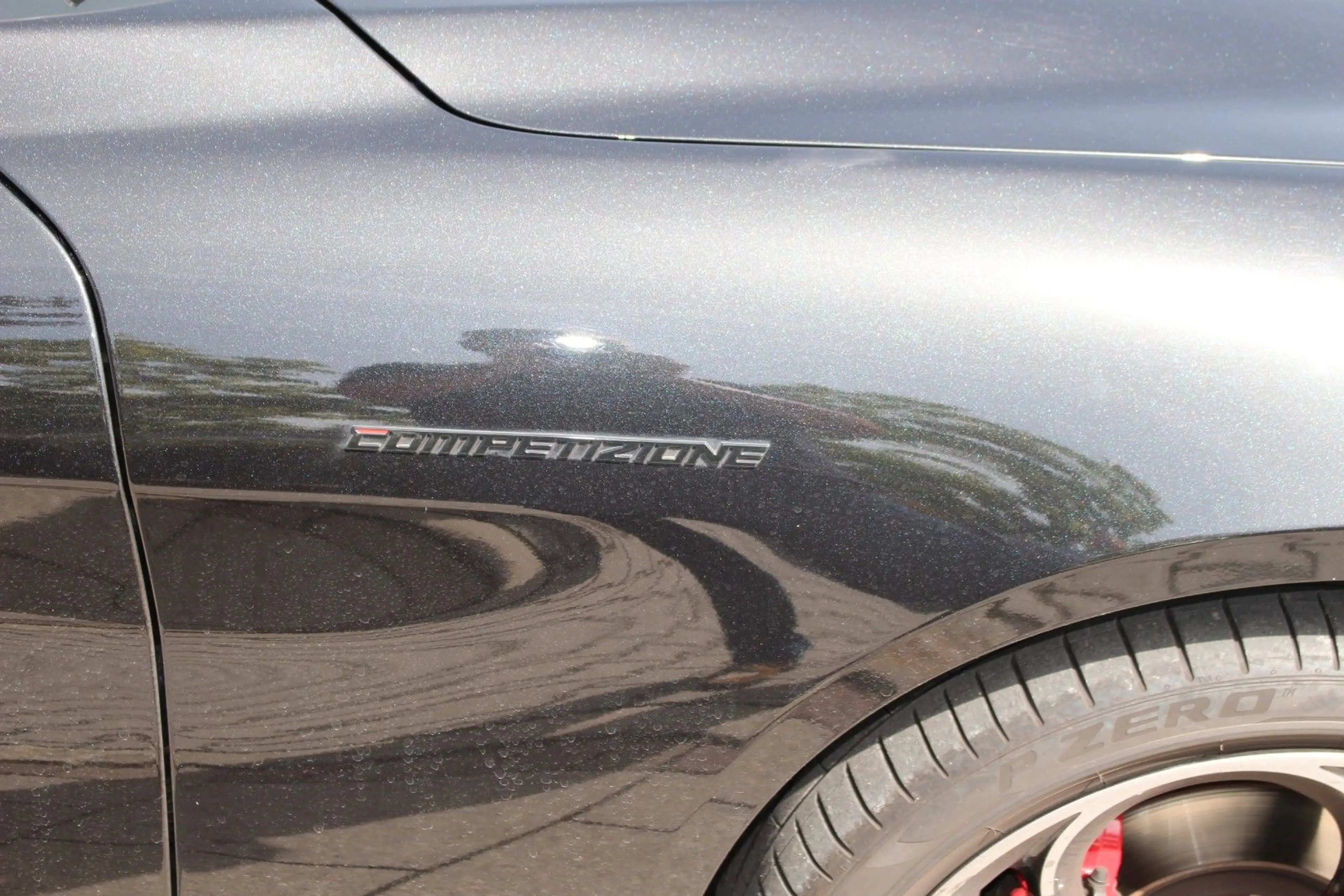 Alfa Romeo Giulia Competizione Q4 Matrix Garantie 11.27 — photo 10