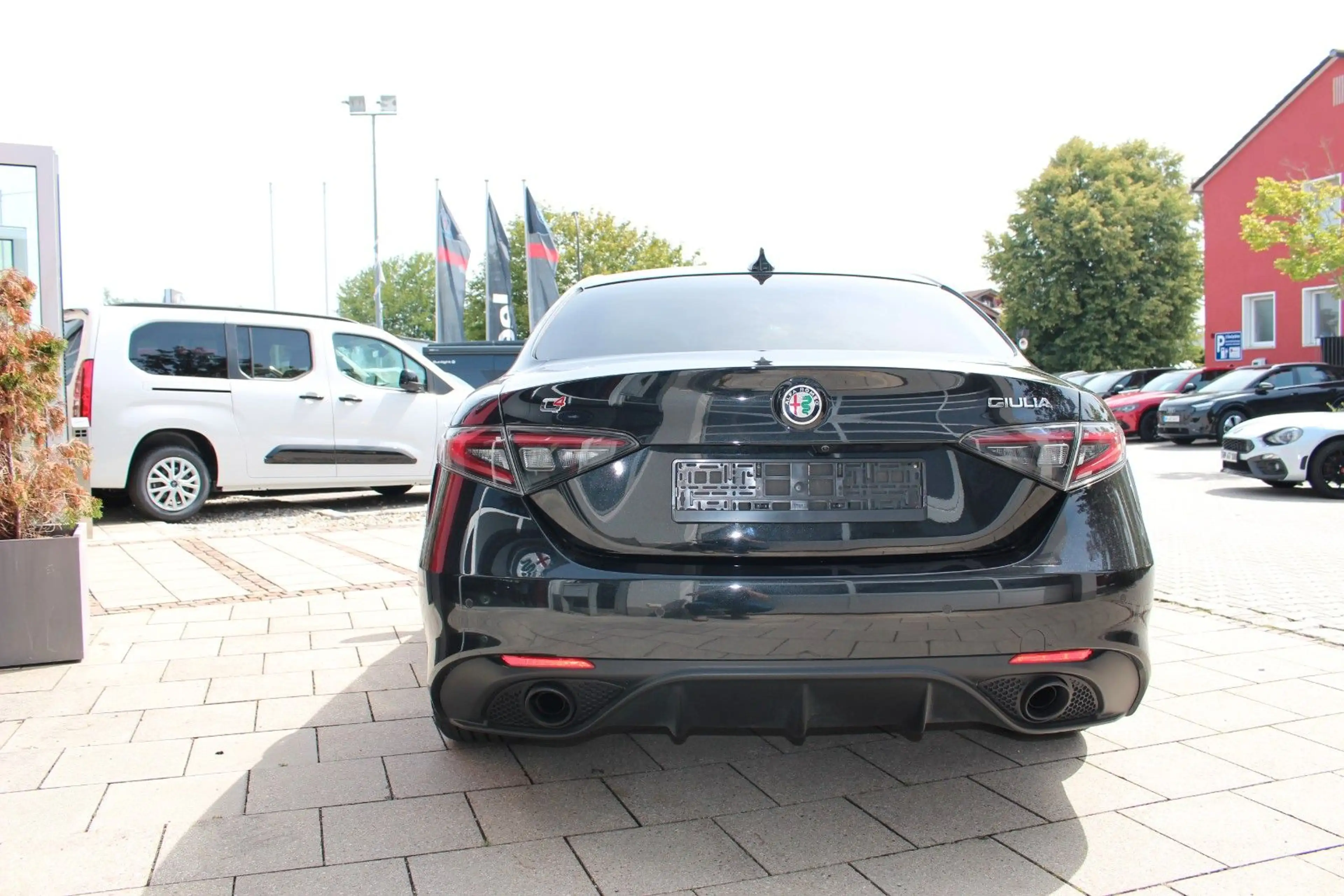 Alfa Romeo Giulia Competizione Q4 Matrix Garantie 11.27 — photo 5