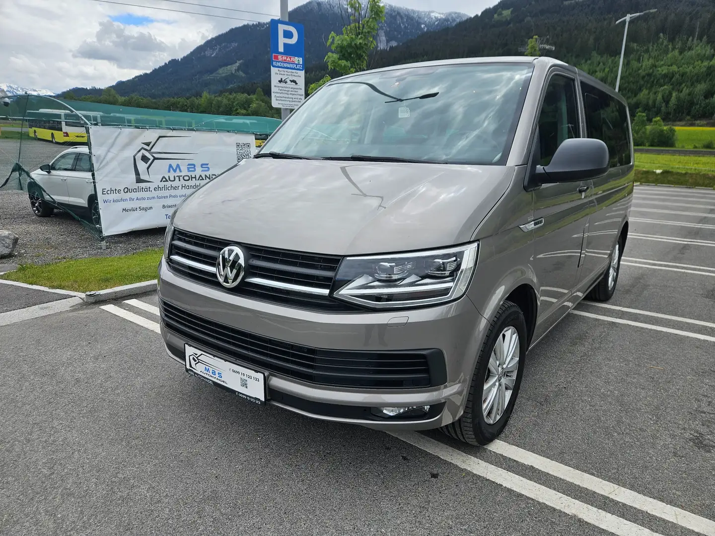 Volkswagen T6 Multivan Multivan Trendline 4Motion Beige - 2