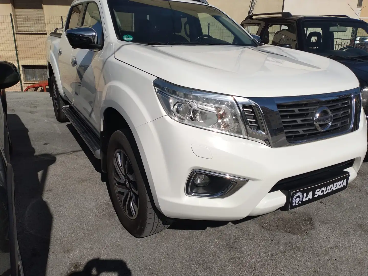 Nissan Navara Navara 2.3 dci d.cab N-Connecta 4wd 190cv Bianco - 1