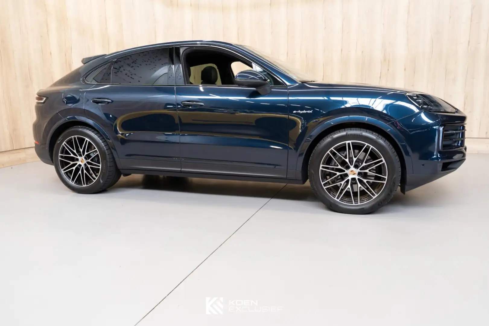 Porsche Cayenne Coupé 3.0 E-Hybrid (2024, BTW) fabrieksgarantie, l Bleu - 2