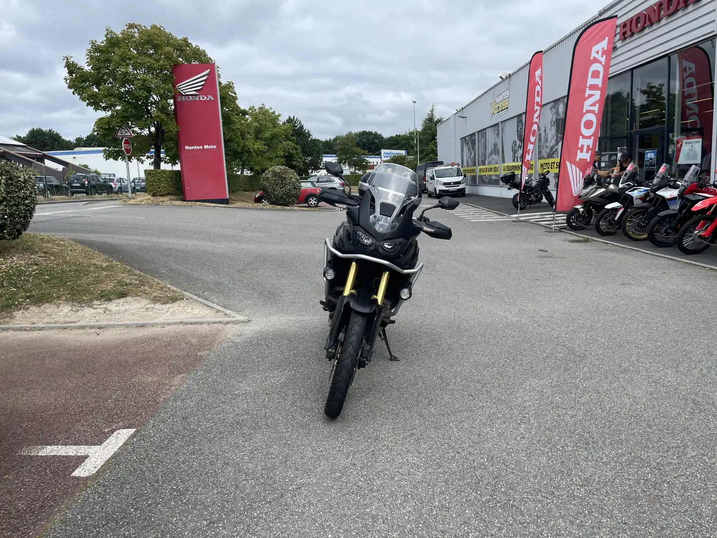 Honda CRF 1000 Noir - 2