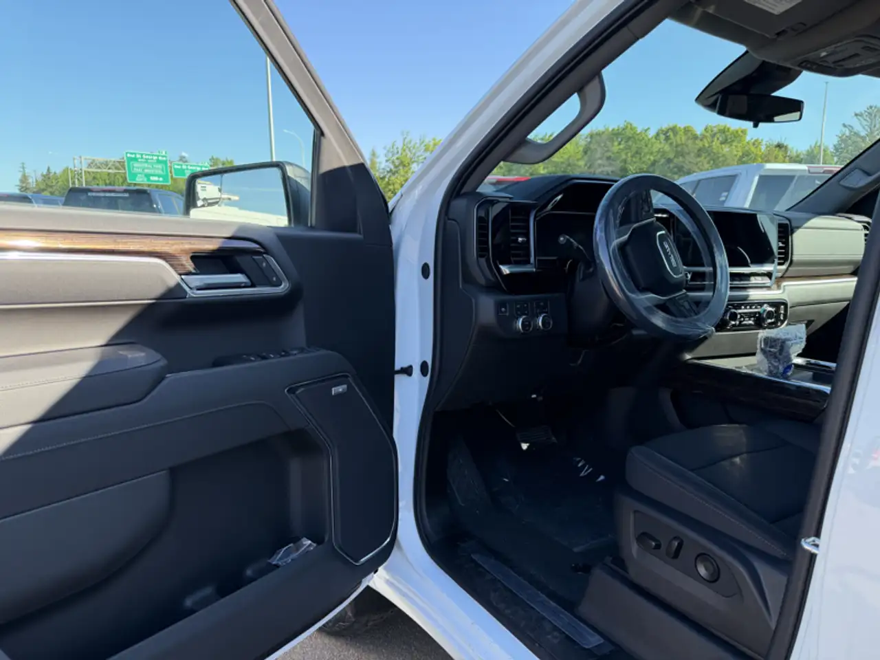 GMC Sierra 1500 photo GMC Sierra 1500