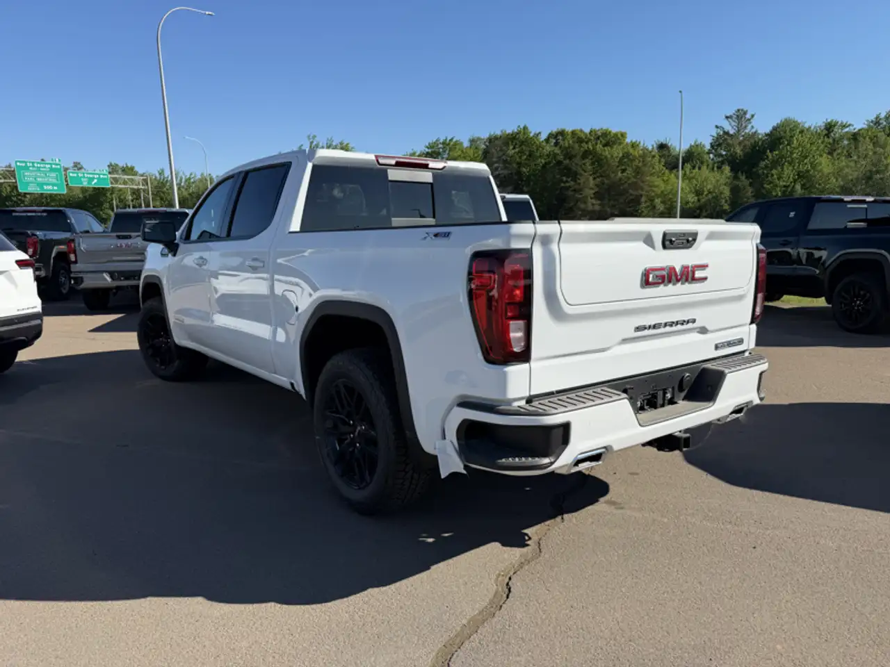 GMC Sierra 1500 photo GMC Sierra 1500