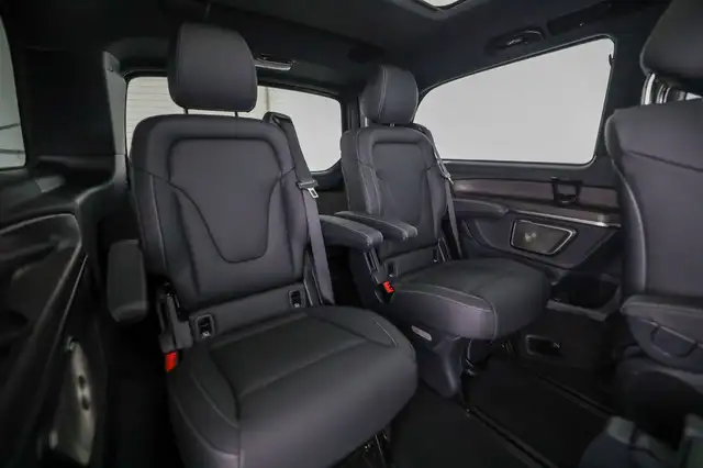 Mercedes-Benz V 300 d 4MATIC EXCLUSIVE Lang 6 Sitze Airm Pano Ansicht 20