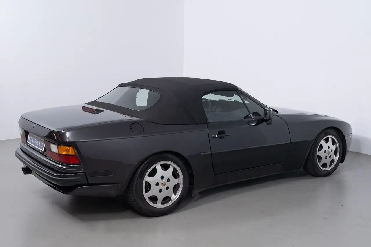 Porsche 944 S2 Cabriolet, foto 6