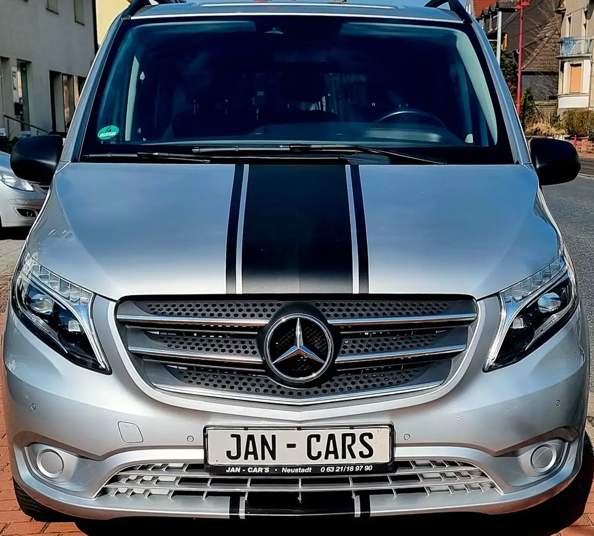 Mercedes-Benz Vito Mixto 119 4MATIC 1Hd Standhzg 2Schtüre Plateado - 1