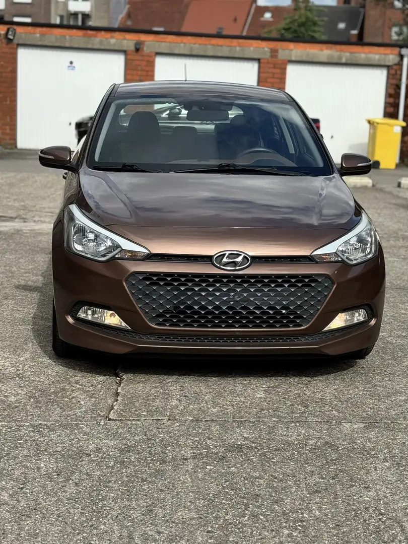 Hyundai i20 1.4 Automatik Pop Brun - 1
