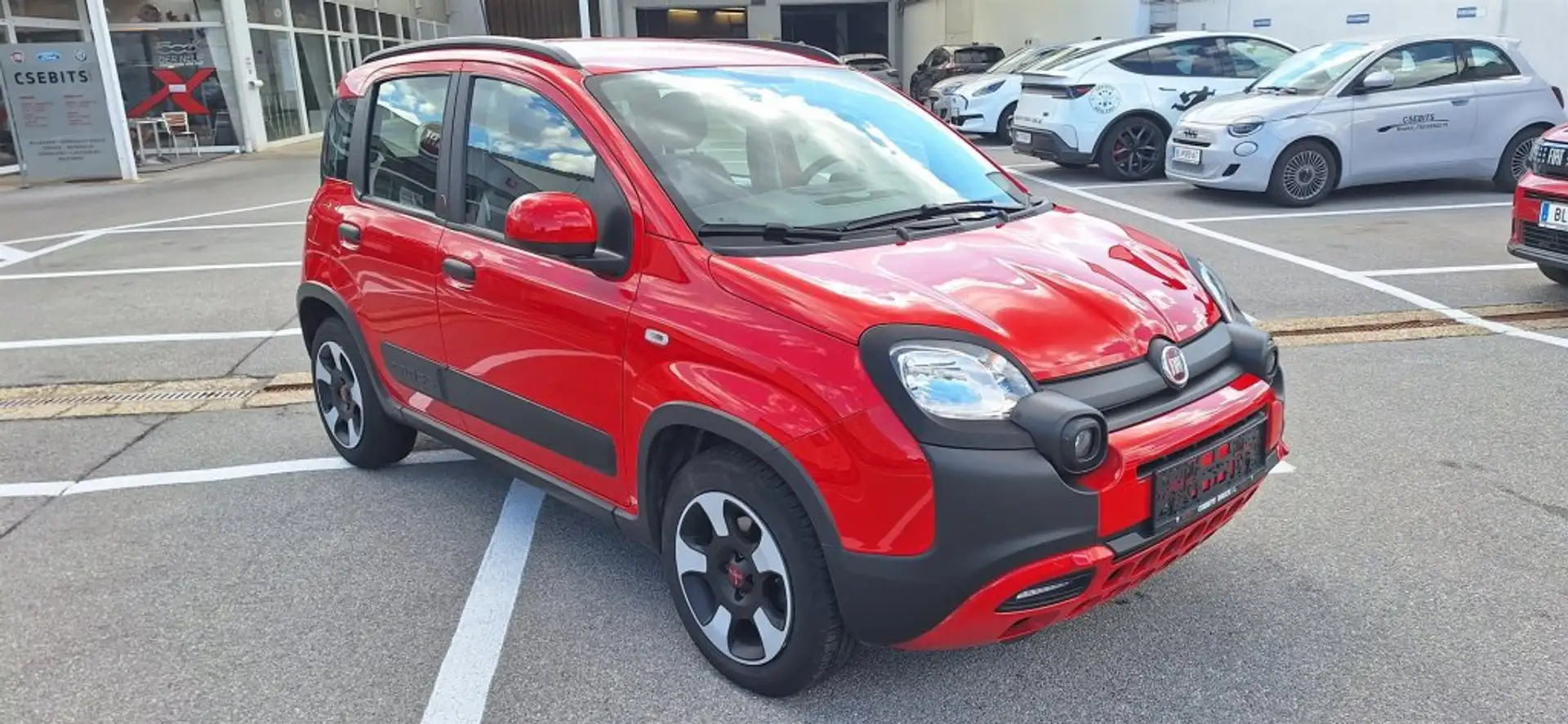 Fiat Panda Cross MY21 FireFly RED Hybrid Rot - 2