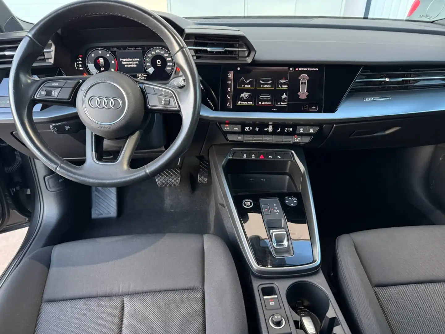 Audi A3 Sportback 35TDI Advanced S tronic Gris - 2