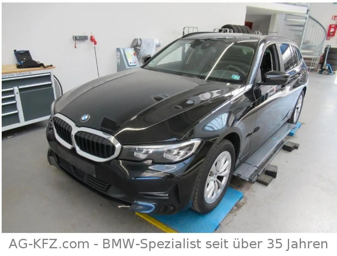 BMW 318 d DigTacho/SPUR/CAM/KeyGO/ACC/NaviProf/Leder Schwarz - 1