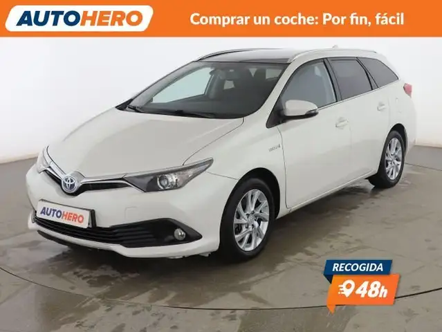 Toyota Auris hybrid 140H Active