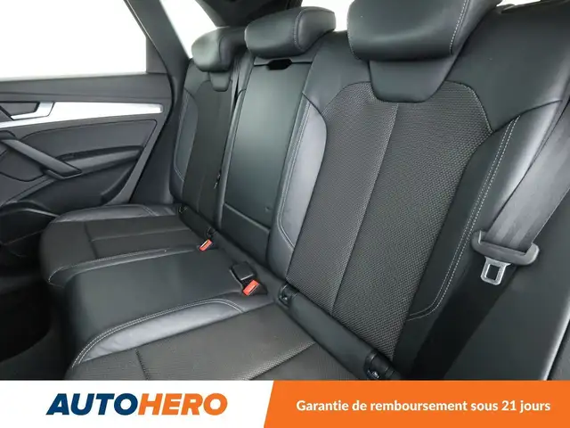 Audi Q5 view 14