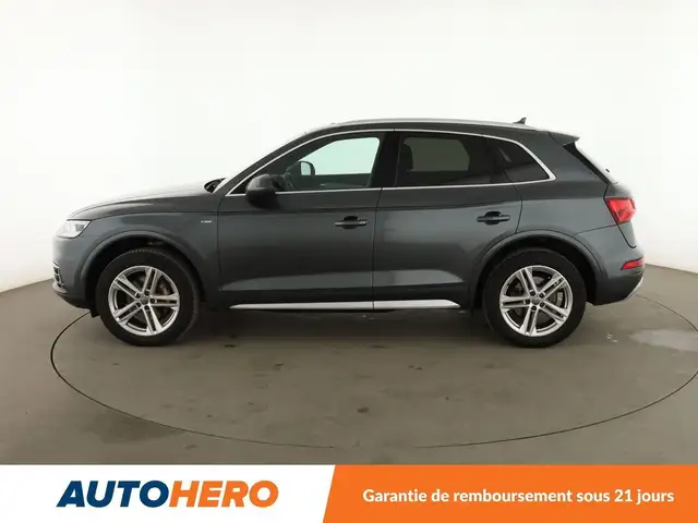 Audi Q5 view 3
