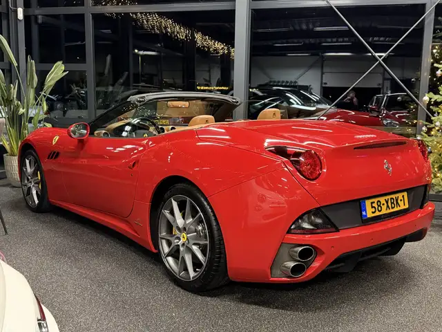 Ferrari California 4.3 V8