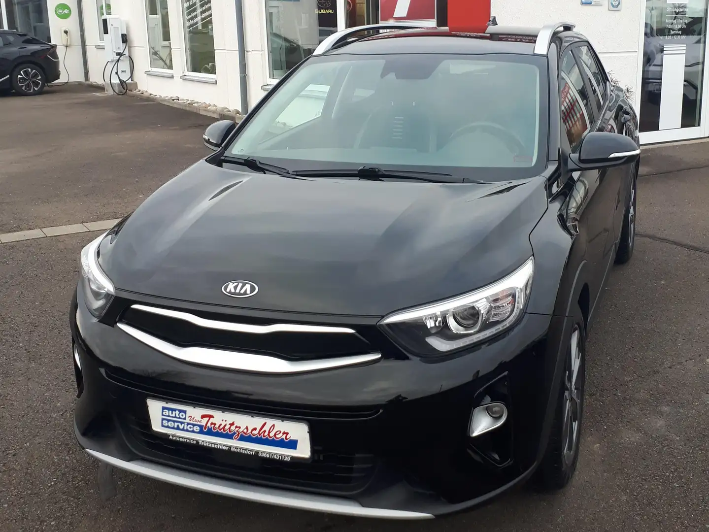 Kia Stonic Spirit Schwarz - 1