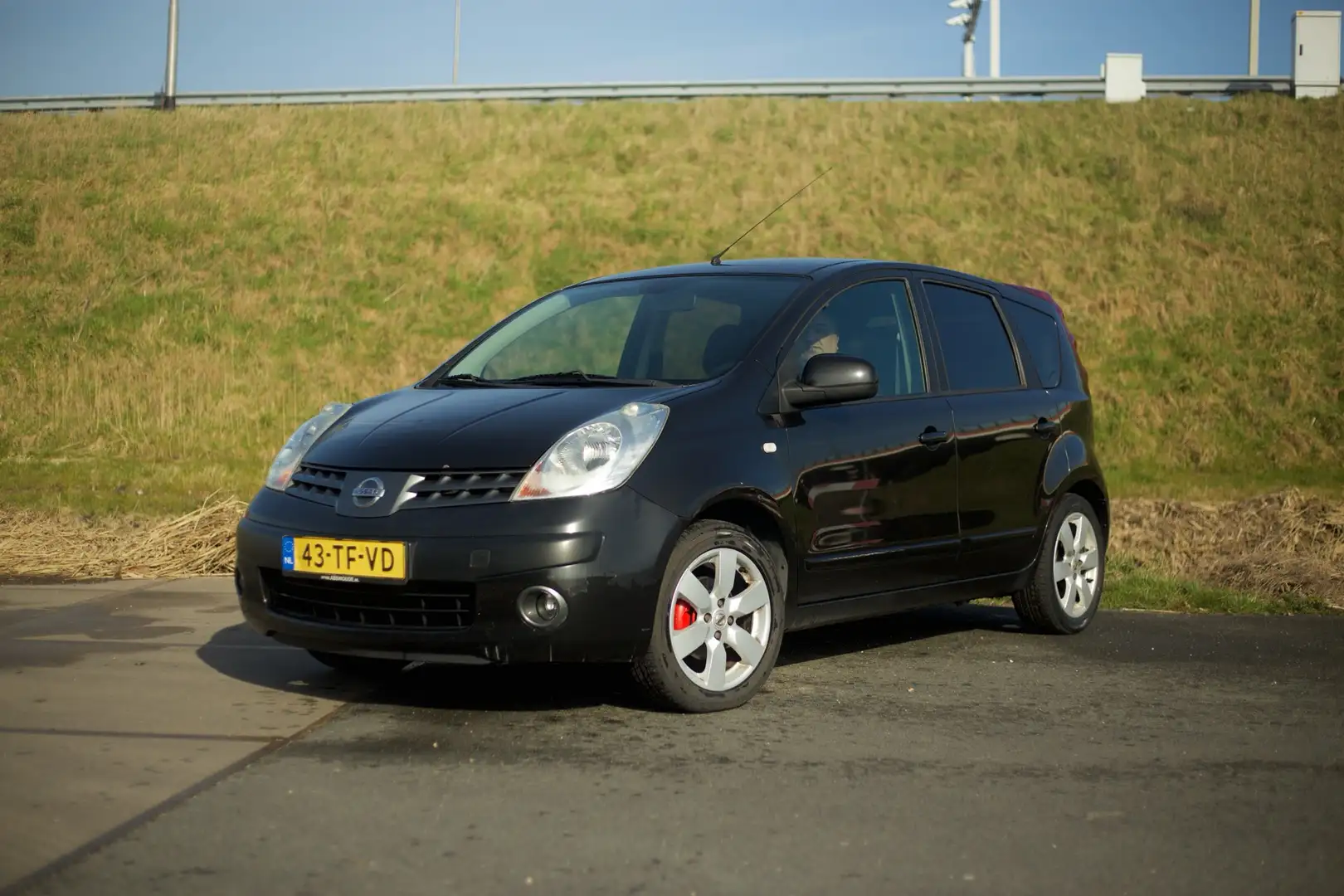 Nissan Note 1.6 tekna - 1