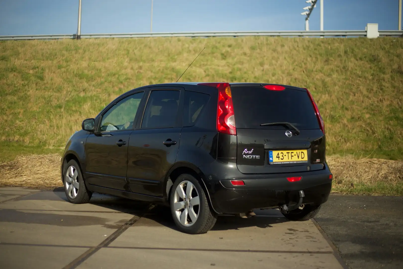Nissan Note 1.6 tekna - 2