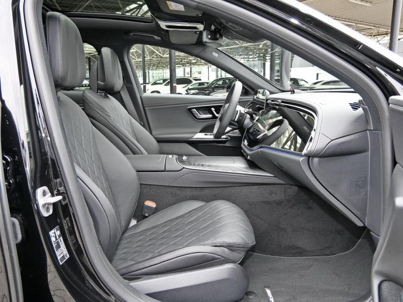 Mercedes-Benz E 450 d 4MATIC T-Modell AMG Night Panorama 360° — photo 8