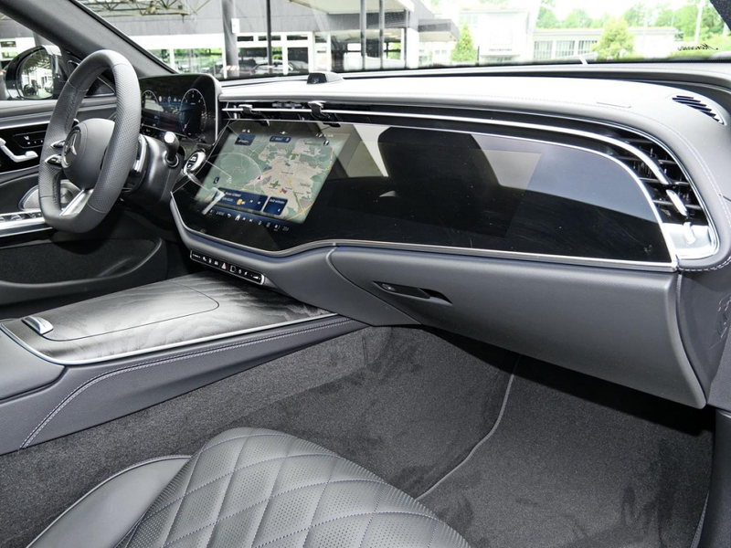 Mercedes-Benz E 450 d 4MATIC T-Modell AMG Night Panorama 360° — photo 14