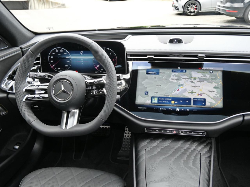 Mercedes-Benz E 450 d 4MATIC T-Modell AMG Night Panorama 360° — photo 7