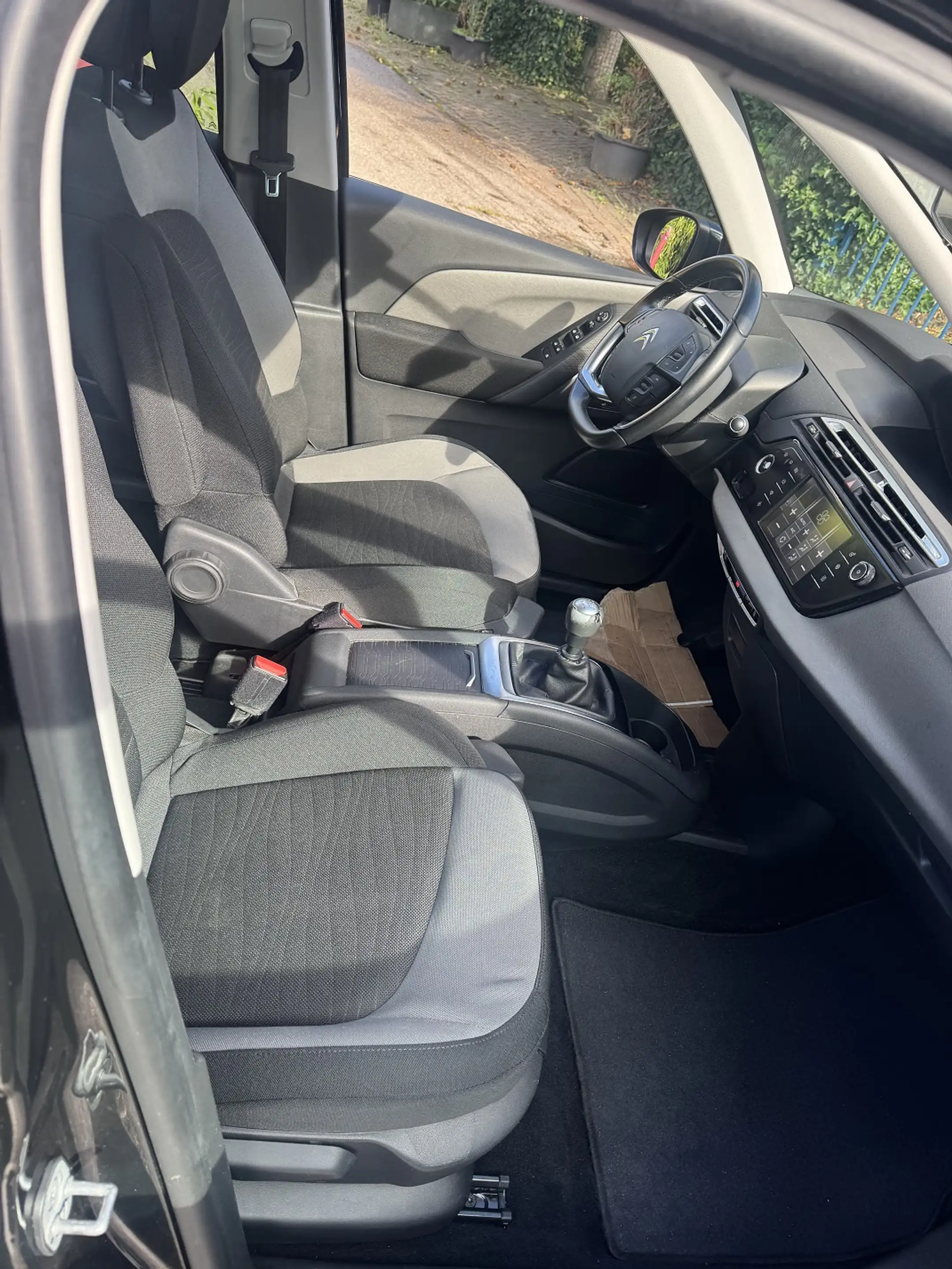 Citroen C4 Picasso 1.2 PureTech Exclusive — photo 7