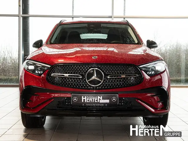 Mercedes-Benz GLC view 2