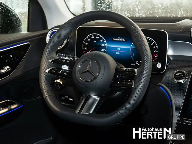 Mercedes-Benz GLC view 7