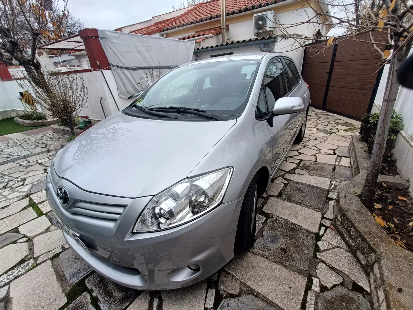 Toyota Auris Auris 2.0D-4D Active Active Gris - 1