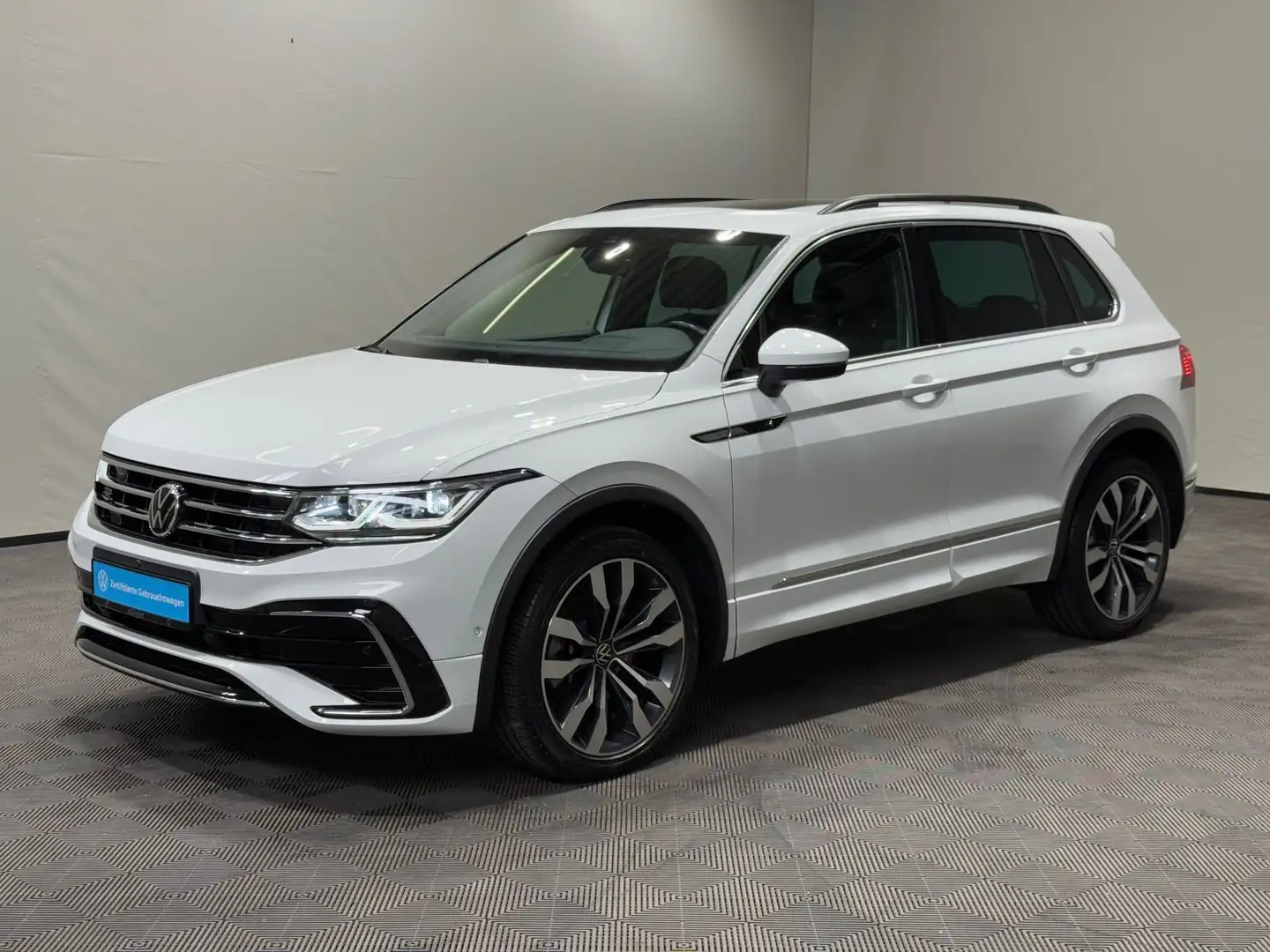 Volkswagen Tiguan R-Line 2.0 TDI DSG 4M | MATRIX NAVI PANO Blanc - 2