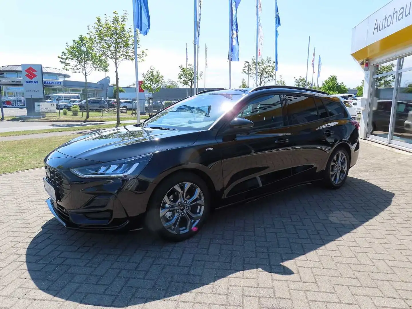 Ford Focus Turn. Aut. ST-LINE X  NAVI+RFK+SHZ+ACC+AHK Schwarz - 2