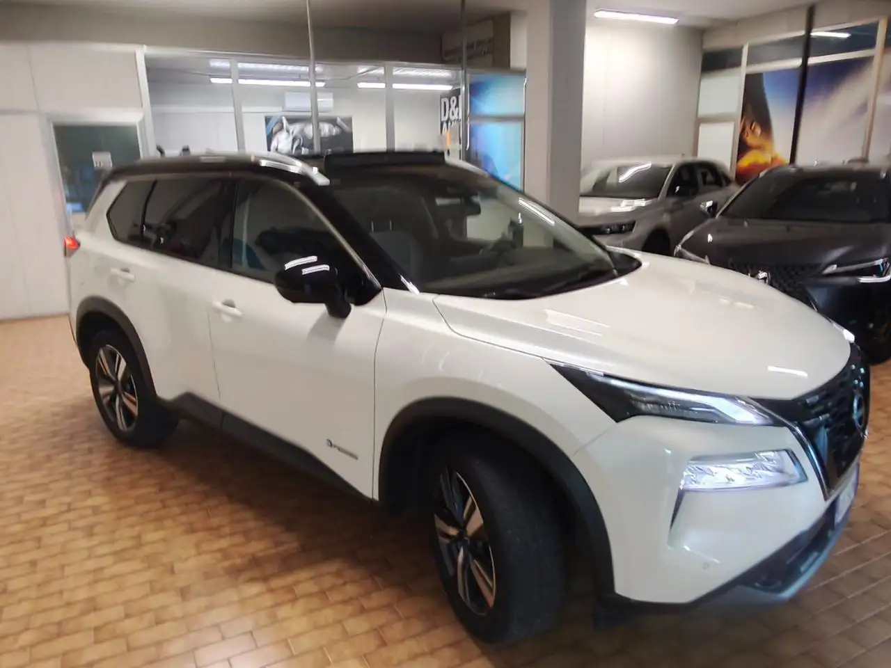 Nissan X-Trail 7 POSTI 4X4 e-POWER-TETTO-ADAS-CAMERA 360-PERLATO, миниатюра 4