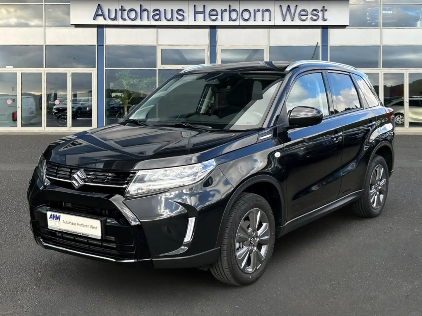 Suzuki Vitara 1.4 GL+ Facelift Navi SHZ PDC Assistenzpaket Noir - 1