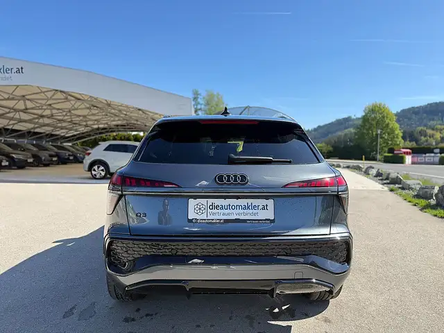 Audi Q3 e-Hybrid S line 272 PS – Panorama – Memory – Te... Ansicht 12