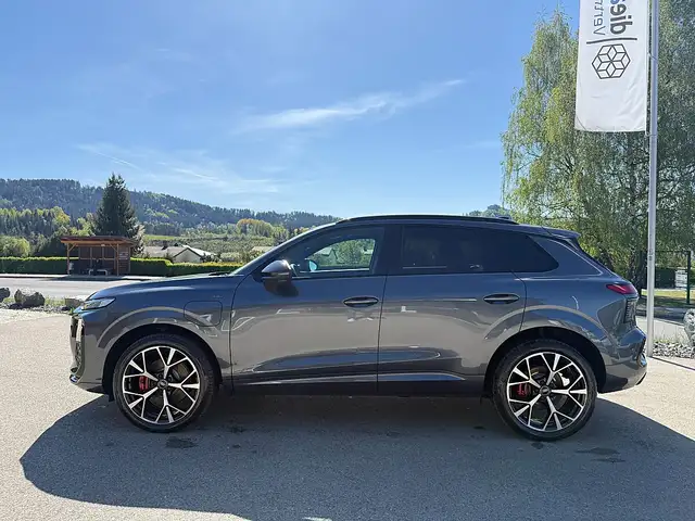 Audi Q3 e-Hybrid S line 272 PS – Panorama – Memory – Te... Ansicht 10