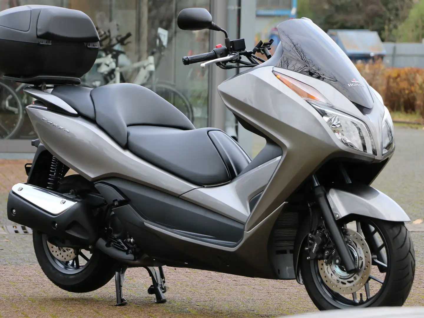 Honda Forza 300 NSS300 im Bestzustand mit 4200km! Gri - 2