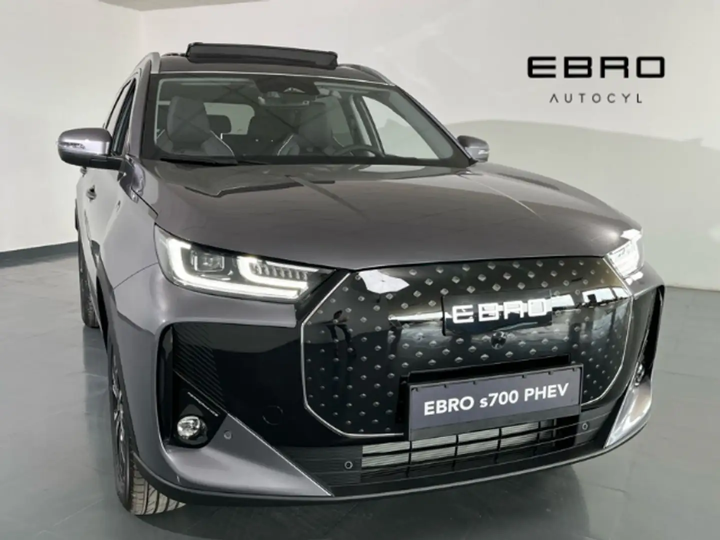 Ebro s700 1.5 TGDI PHEV Luxury E-CVT Gris - 1