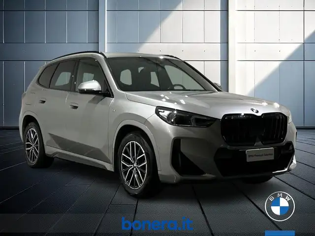 BMW X1 view 4