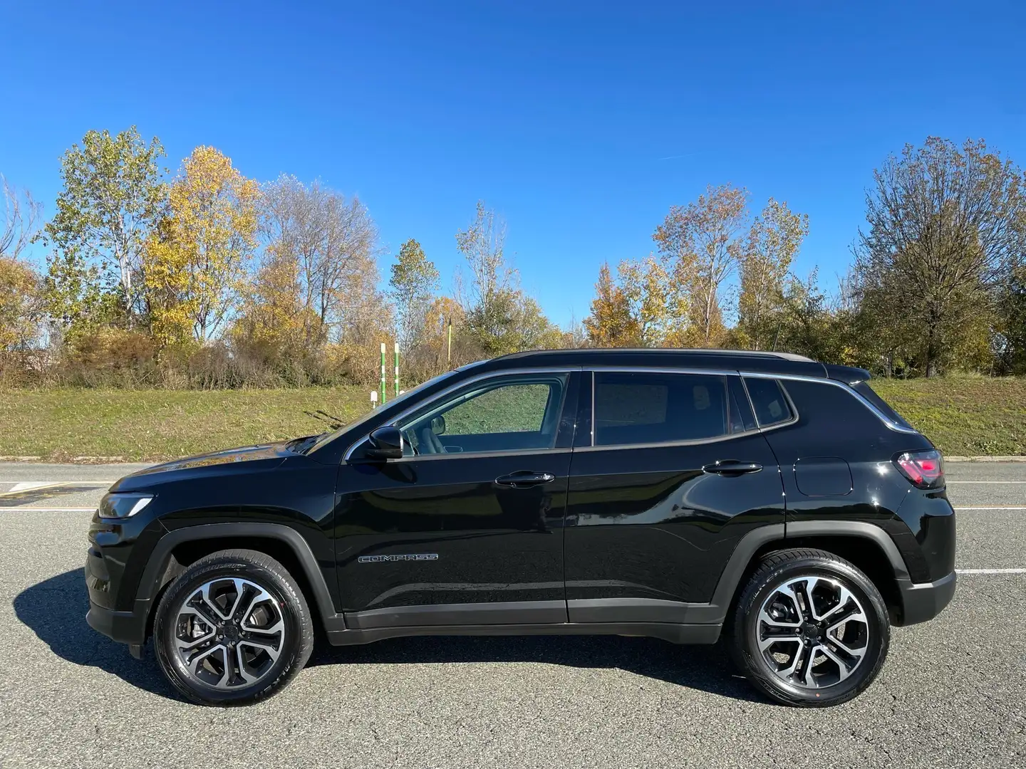 Jeep Compass 1.3 turbo t4 phev Limited 4xe  Garanzia Ufficiale Schwarz - 2