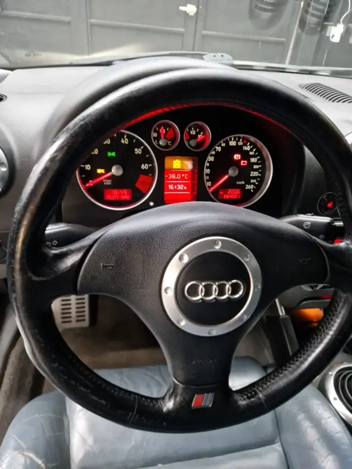 Audi TT Coupé 1.8T 180, foto 7
