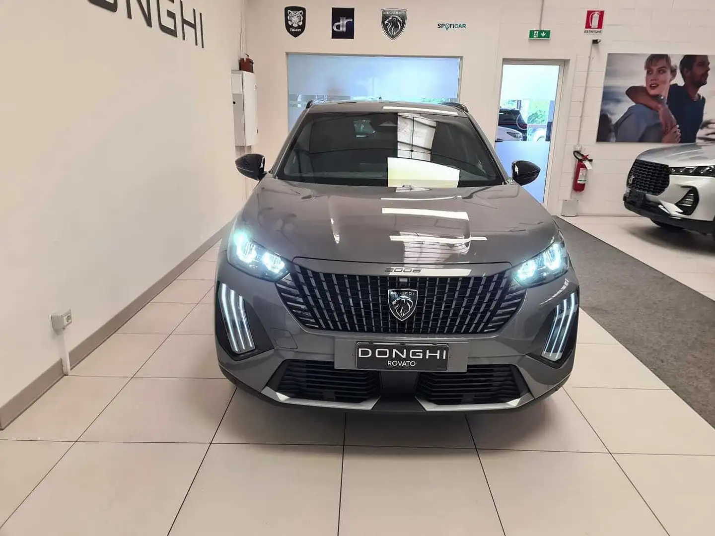 Peugeot 2008 Allure PureTech 100cv S&S AZIENDALE! Grau - 2